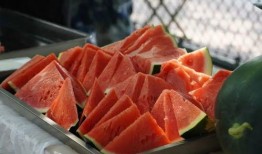 西安医专吃瓜,吃瓜群众揭秘校园热点事件