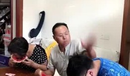 爸妈干架儿子吃瓜,儿子成“吃瓜群众”见证爸妈干架