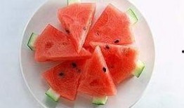 八街吃瓜,探寻老街美食的秘密