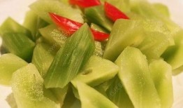 莴笋能与蒲瓜一起吃吗,莴笋与蒲瓜的搭配食用指南